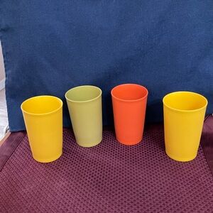 Tupperware Yellow and Orange Drinkware Set